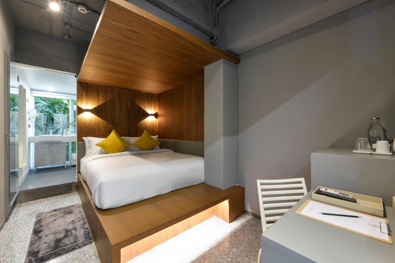 Tiang Capsule Hostel Bangkok Exterior photo